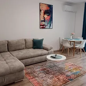 Tuerkiz Boutique Apartman-free Parking Apartman Debrecen
